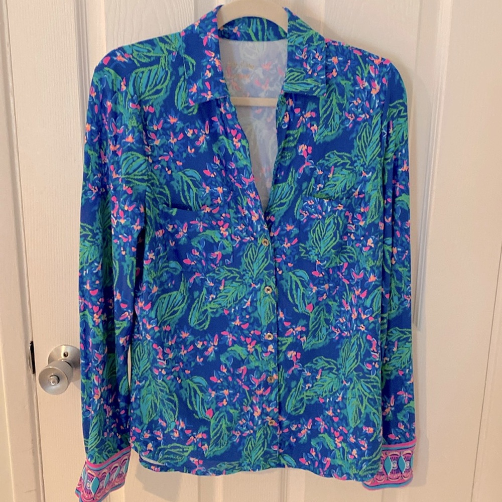 Lilly Pulitzer ChillyLilly Marlena Button Down. Size L